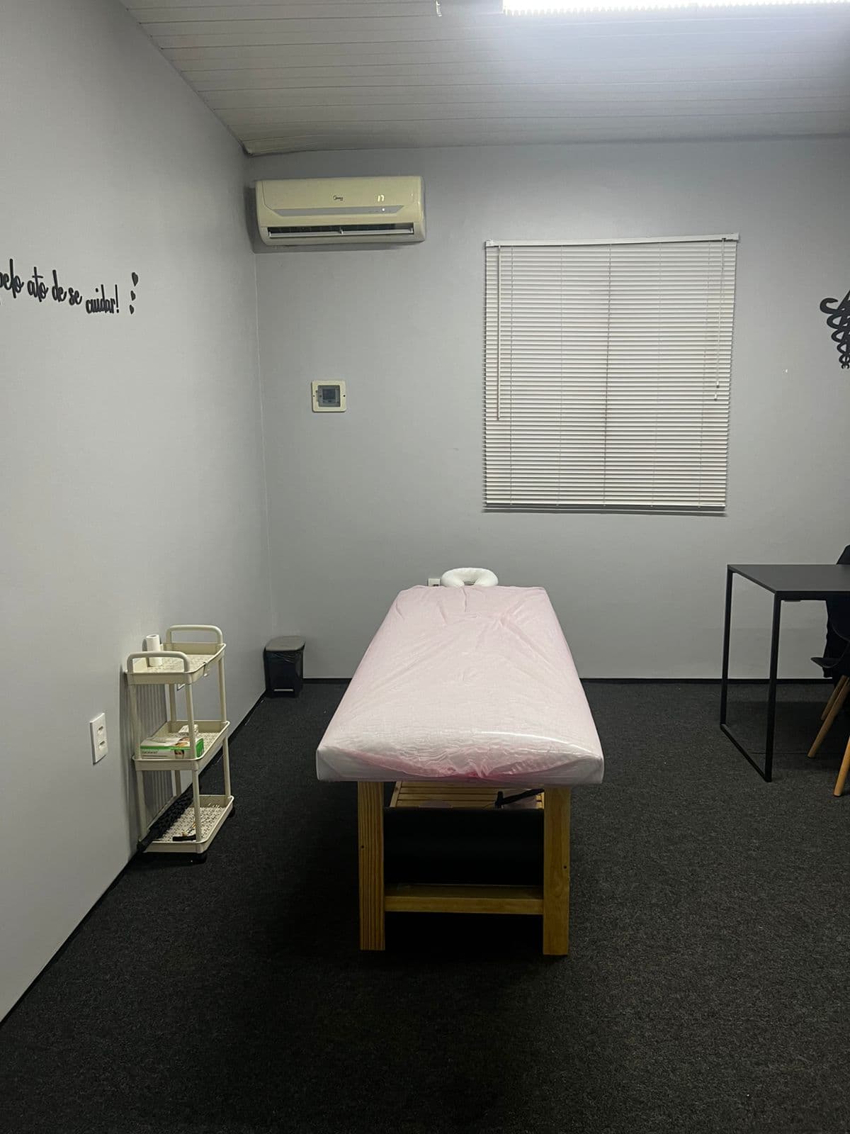 Sala de atendimento — Dra. Dayane Oliveira, Fisioterapia e Performance